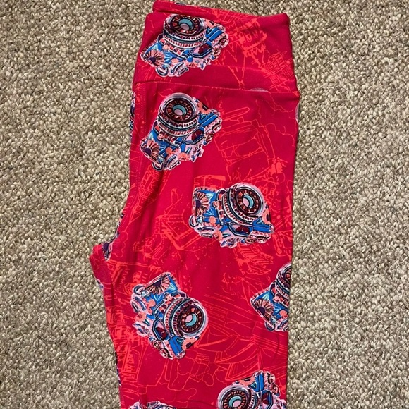 Lularoe camera leggings os - Picture 2 of 4